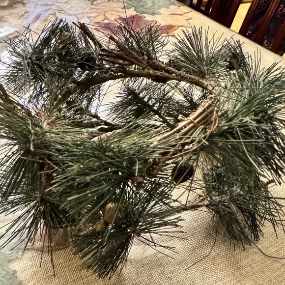 Mini 5” Wreaths Candle Rings Set - Picture 4 of 8